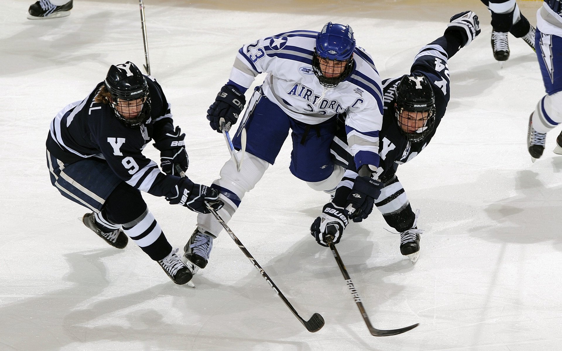 《【科技创新】虚拟现实(VR)助推电竞新体验》,电子竞技与vr虚拟现实